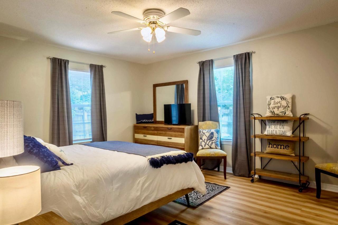 Life'S A Breeze! Updated 3B Home 10 Min To Beach! Gulf Breeze Luaran gambar